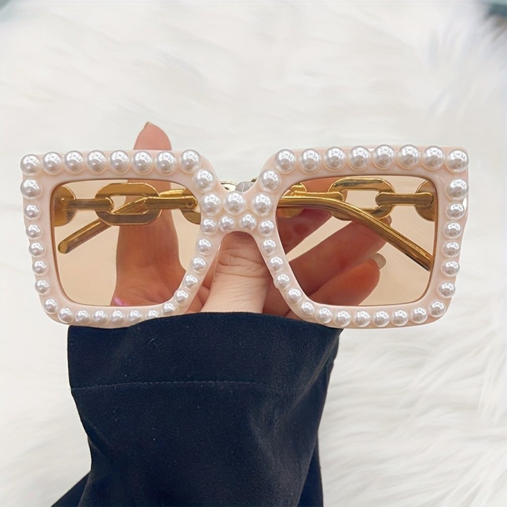 Travel Passions - Pearl Rimmed Beige Sunglasses